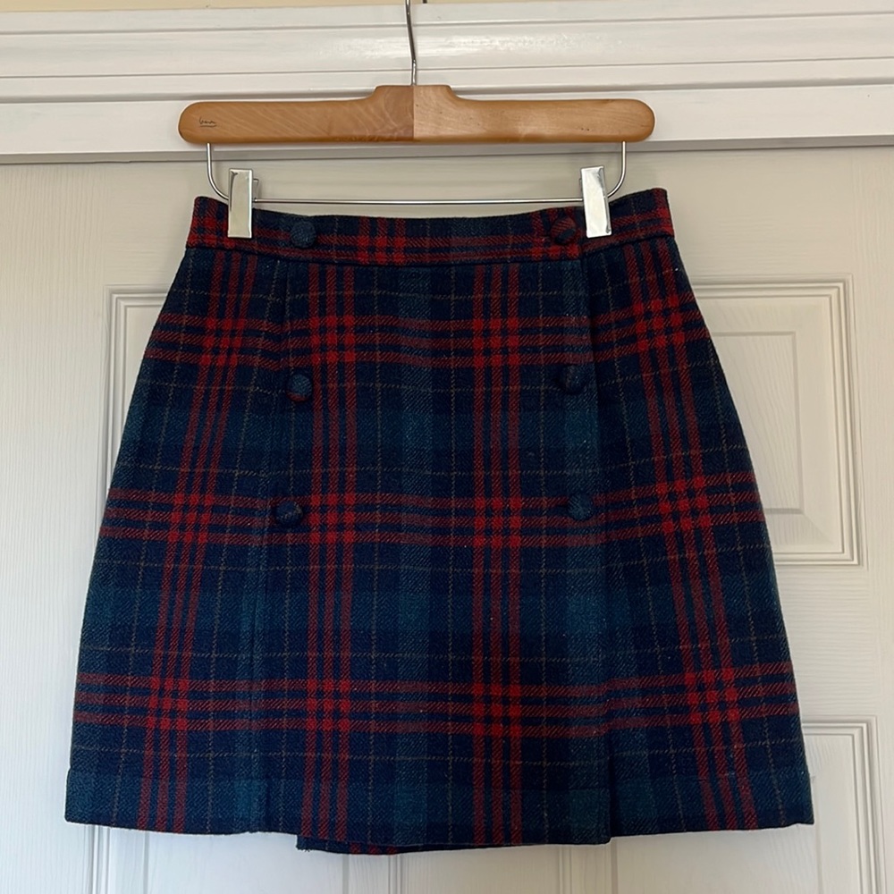 GAP- plaid skirt